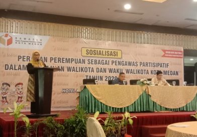 Medanoke.com - Anggota Bawaslu RI, Ratna Dewi Pettalolo saat memberikan sosialisasi